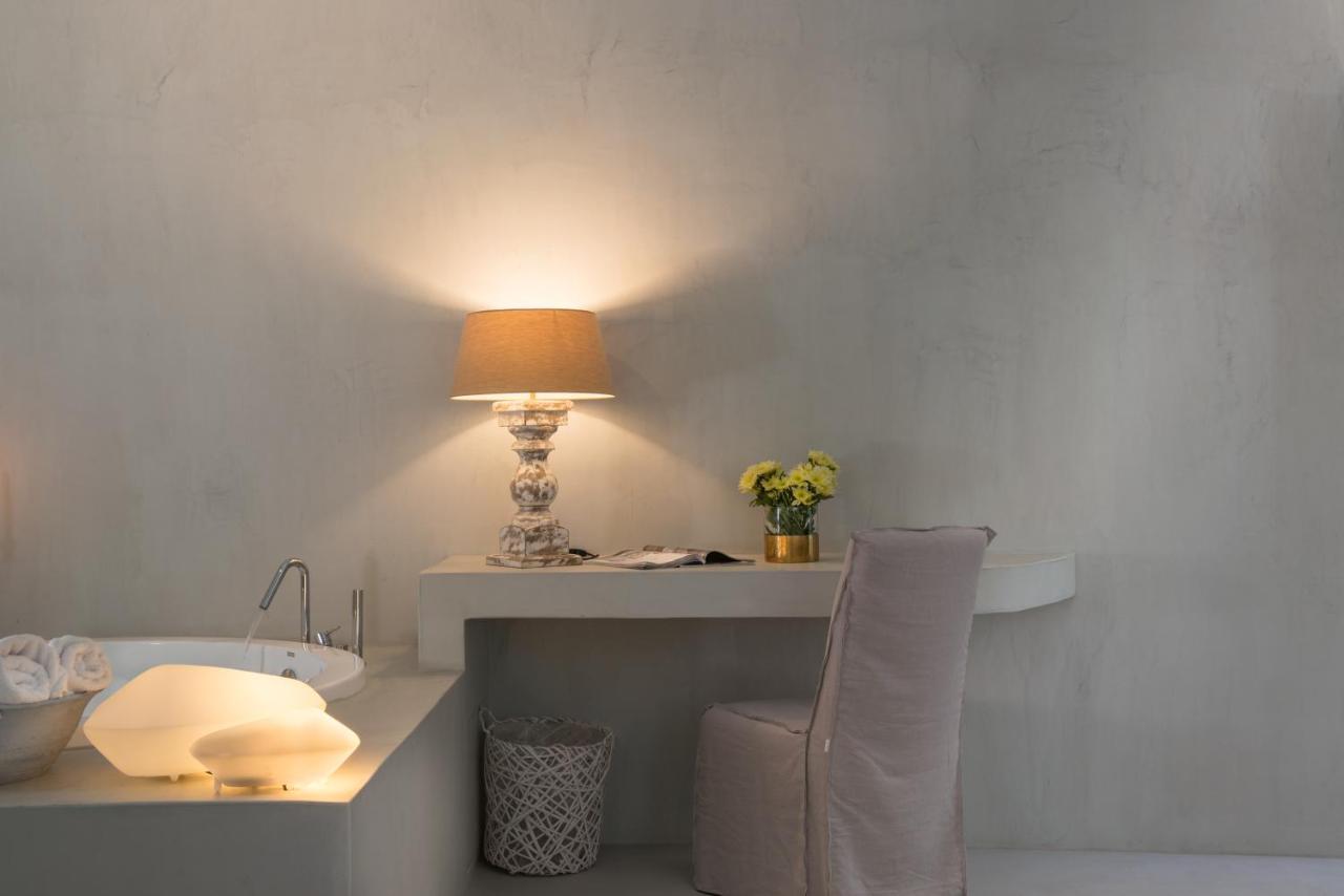 Mythical Blue Luxury Suites (Adults Only) Тира Экстерьер фото