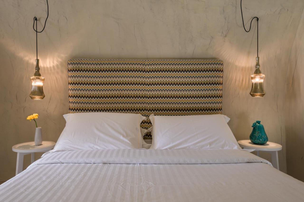 Mythical Blue Luxury Suites (Adults Only) Тира Экстерьер фото