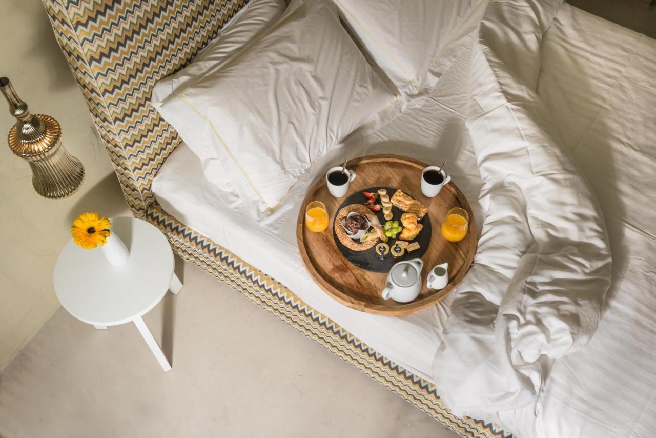 Mythical Blue Luxury Suites (Adults Only) Тира Экстерьер фото