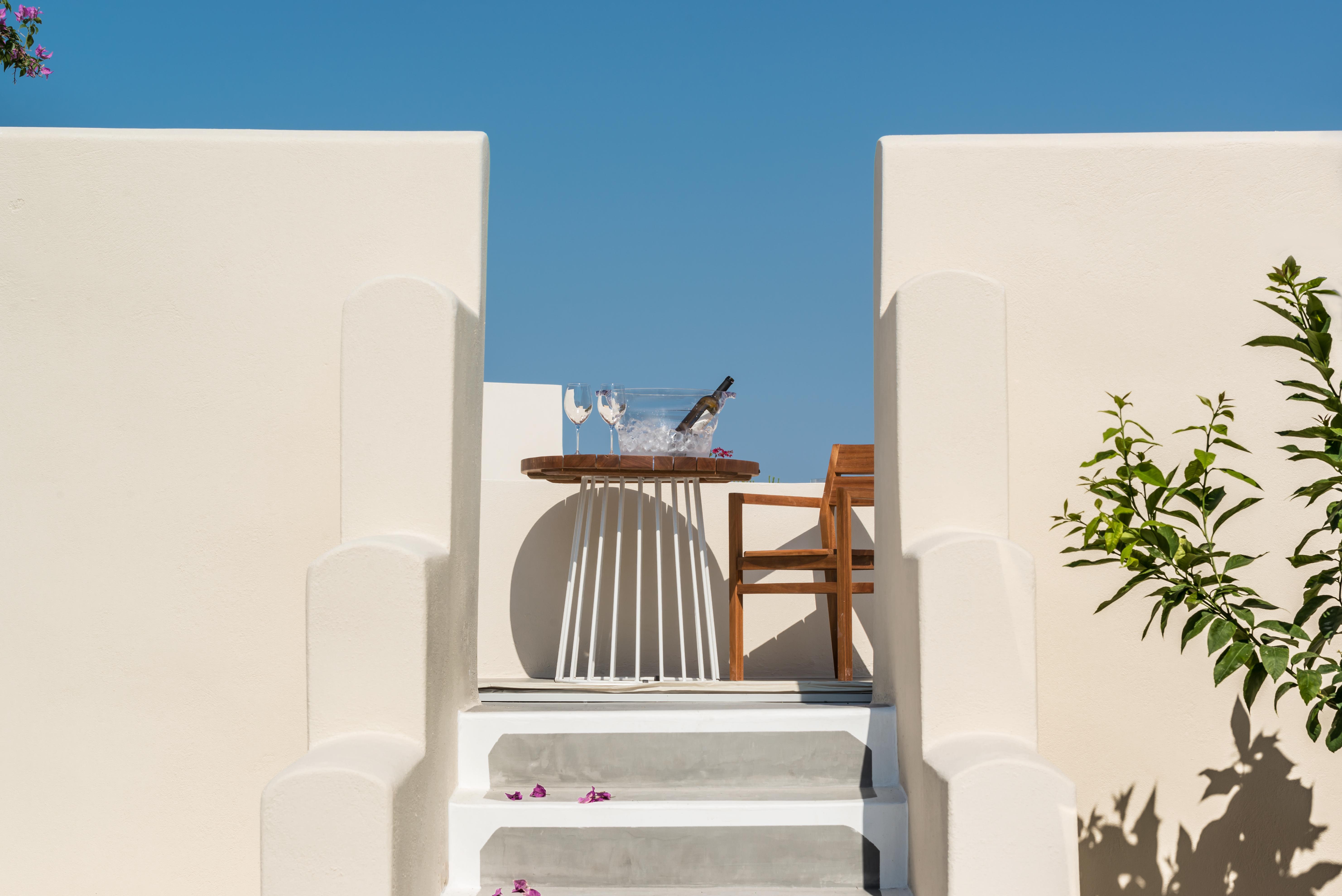 Mythical Blue Luxury Suites (Adults Only) Тира Экстерьер фото
